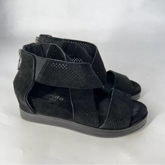 BLONDO Sandals Cassie wedge suede black waterproof leather size 6 - Picture 1 of 5